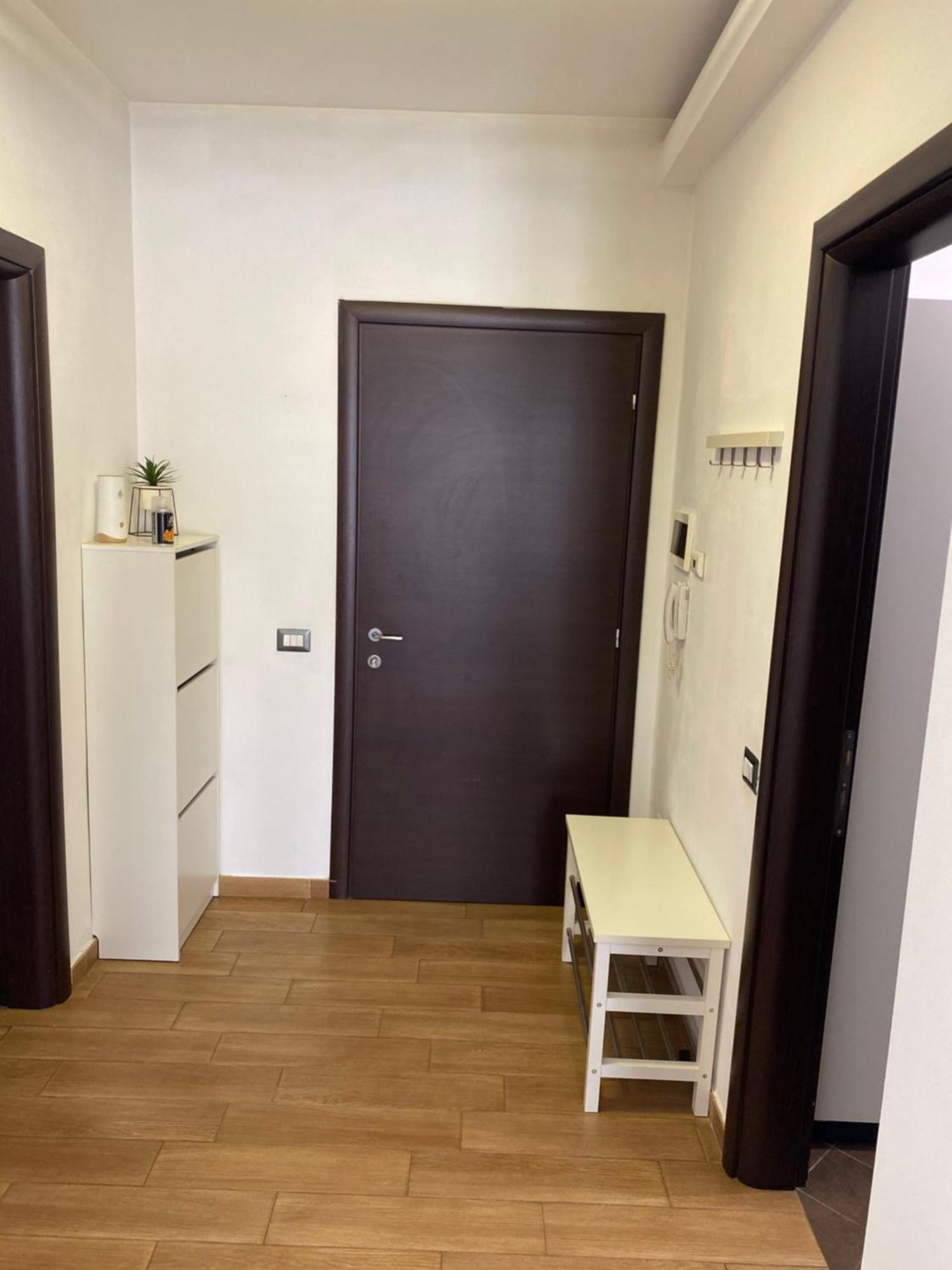 Royal Suite Unirii-2 Bdr Apartment بوخارست المظهر الخارجي الصورة