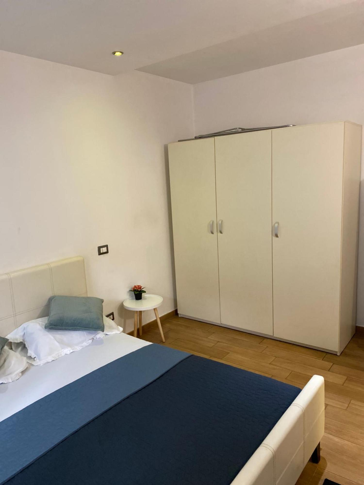 Royal Suite Unirii-2 Bdr Apartment بوخارست المظهر الخارجي الصورة